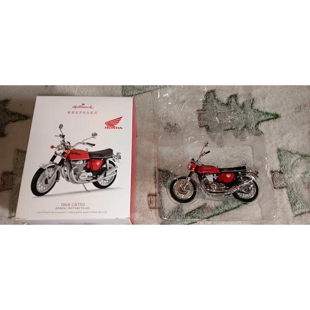 New in Box HONDA 1969 CB750 MOTORCYCLE 2018 HALLMARK ORNAMENT, NOS, collectable